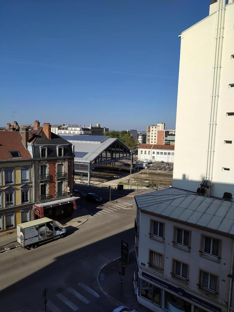 Le Voltaire - Balcon - 2 Chb - 3 Lits - 2 Min Gare Et Cente-Ville - Mon Groom Troyes Buitenkant foto